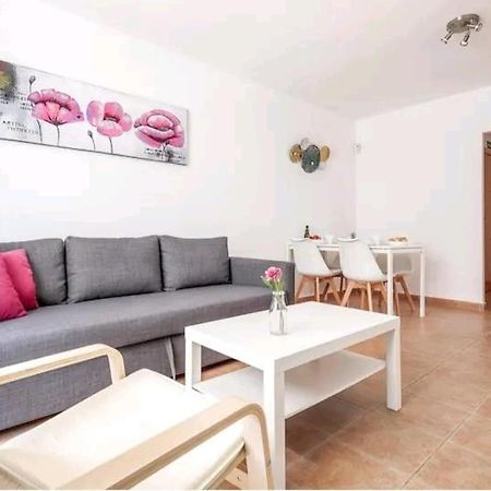 Apartamento Con Patio Y Piscina Cerca De Sevilla La Algaba Luaran gambar