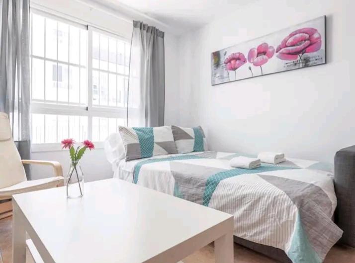 Apartamento Con Patio Y Piscina Cerca De Sevilla La Algaba Luaran gambar
