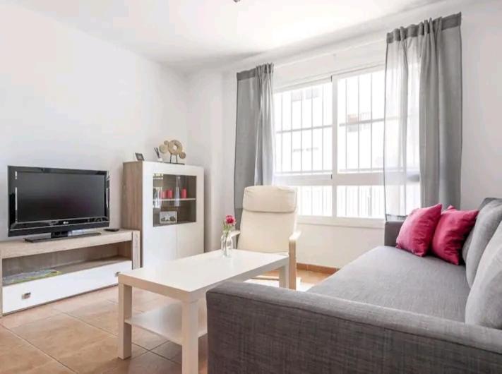 Apartamento Con Patio Y Piscina Cerca De Sevilla La Algaba Luaran gambar