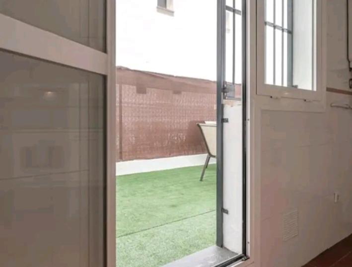 Apartamento Con Patio Y Piscina Cerca De Sevilla La Algaba Luaran gambar