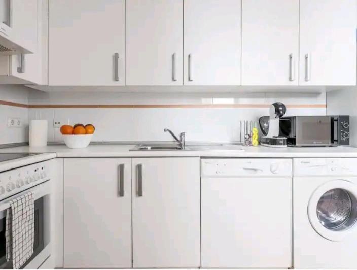 Apartamento Con Patio Y Piscina Cerca De Sevilla La Algaba Luaran gambar
